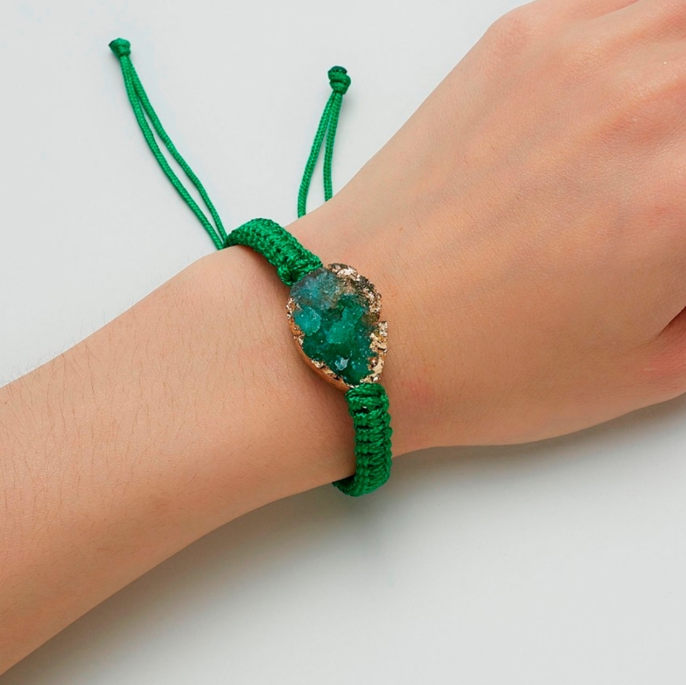 New Woven Adjustable Druzy Green Bracelet - Picture 4 of 4